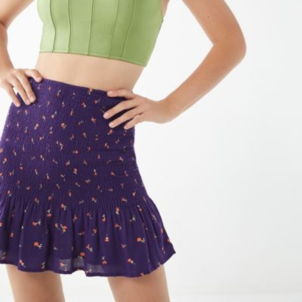 NWT Tanner flocked miniskirt URBAN OUTFITTERS M, L